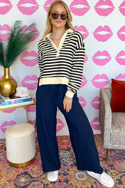 Stylish Women's Striped Long Sleeve Cotton Top for Casual Everyday Wear - Comfy Fit and Versatile Fashion Essential