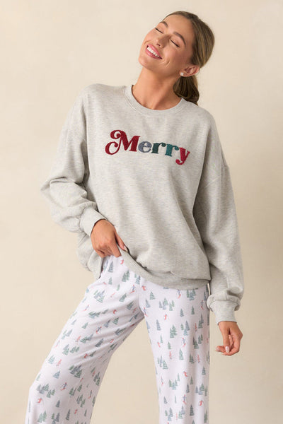 Cozy Women's Light Grey Chenille Sweatshirt with Merry Letter Patch and Drop Shoulder Design for Casual Style