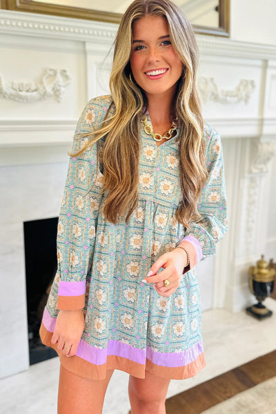Chic Women's Long Sleeve Green Floral Mini Dress with Striped Trim and Geometric Design for Casual Elegance