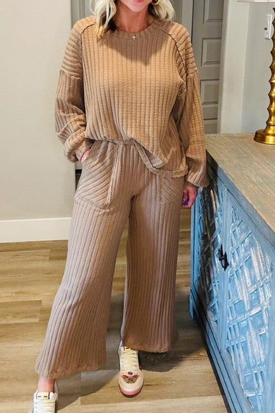 Women's Stylish Light Beige Ribbed 2-Piece Loose Pant Set with Exposed Seams and Trendy Drop Shoulder Design