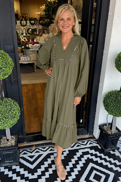 Women's Long Dress with Collared V-Neck, Smocked Detail, and Contrast Leopard Trim, Perfect for Casual or Chic Occasions