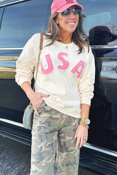 Cozy Women's Oversized White USA Patched Graphic Sweatshirt - Casual Style for Everyday Comfort and Trendy Looks
