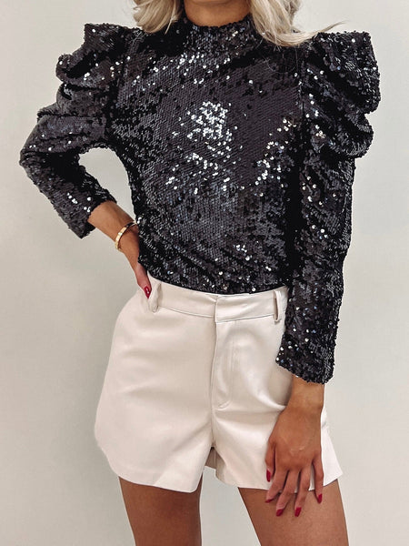 Sequin Top with Puffy Sleeves with practical styling and dependable silhouette control.
