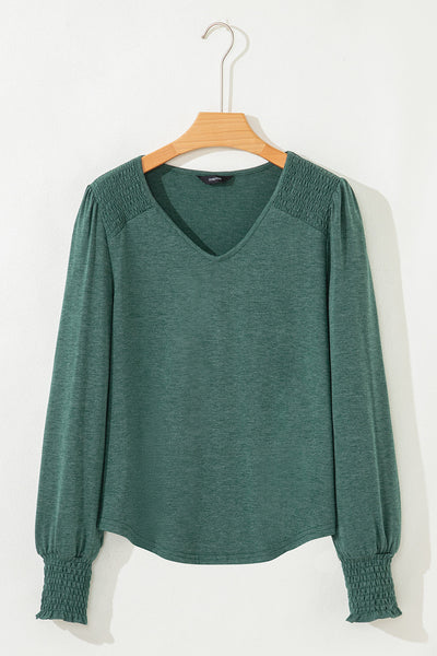 Chic Women's V-Neck Long Sleeve Top in Soft Fabric Ideal for Casual and Office Outfits, Effortless Style and Comfort