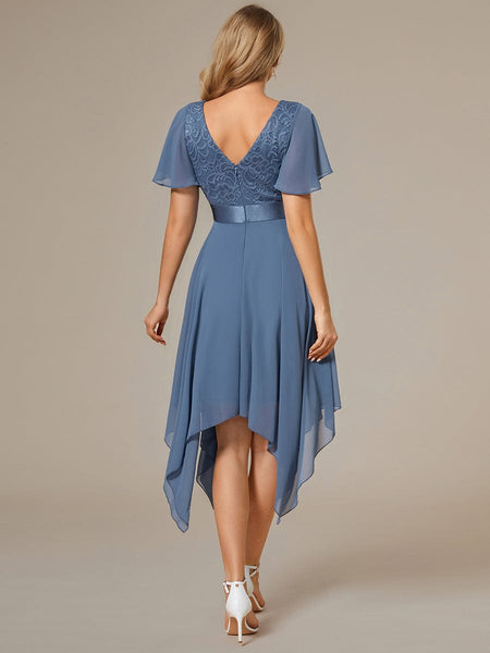 Elegant V-Neck Chiffon Evening Dress Featuring Short Sleeves