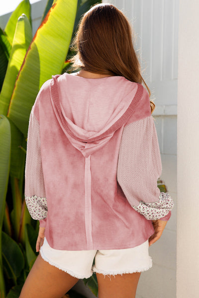 Women's Cozy Floral Patchwork Hoodie - Vibrant Casual Sweatshirt for Springtime Comfort and Everyday Style