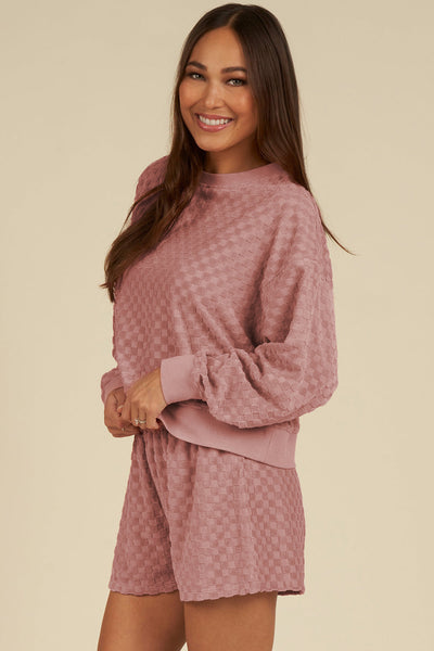 Women's Stylish Blossom Checkered Long Sleeve Top and Shorts Set - Comfortable Spring Outfit for Effortless Chic