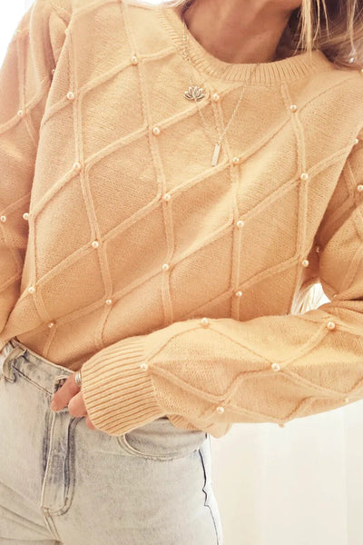 Women's Casual Banana Cream Knit Sweater with Pearl Embellishments - Stylish Rhombus Design for Comfort and Elegance