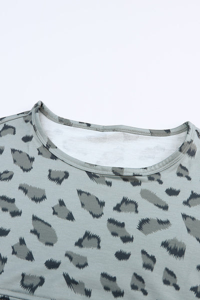 Casual Chic Women's Leopard Print Long Sleeve Top with Stitching - Relaxed Fit for Effortless Everyday Style