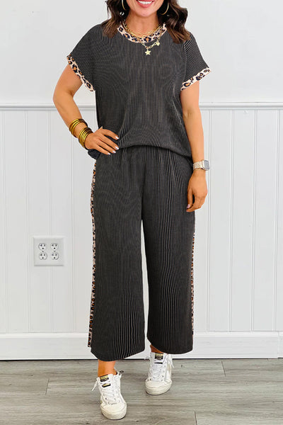Women's Ribbed Two-Piece Pant Set with Leopard Trim