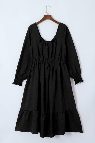 Flattering Plus Size Black Dress for Women - Elegant Style, Comfortable Fabric, Ideal for Parties and Special Occasions