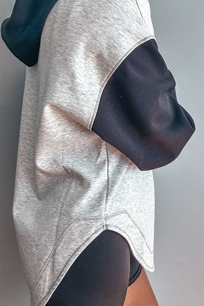 Plus Size Women's Light Grey Color Block V-Neck Hoodie Pullover with Drawstring and Curved Hem for Cozy Style