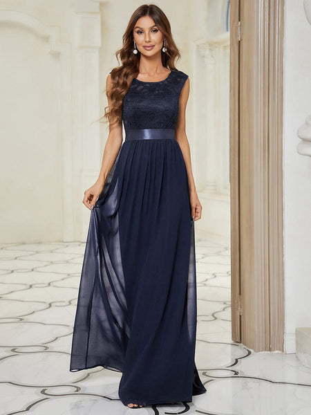 Elegant Lace Bridesmaid Dresses In Fashion