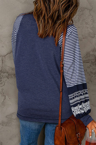 Vibrant Women's Raglan Sleeve Tops - Comfortable Casual Shirts for Effortless Everyday Style and Versatile Outfits