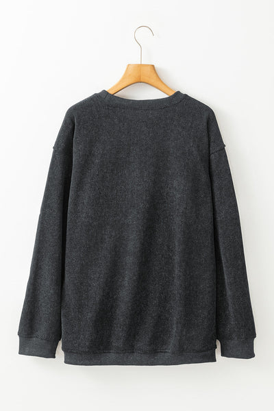 Cozy Women's Black Ghost Print Sweatshirt - Loose Fit for Spooky Halloween Style, Perfect for Fall Comfort