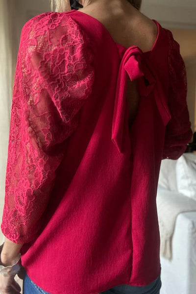 Stylish Women's Coral Lace Patchwork Blouse - 3/4 Sleeve V-Neck Top for Casual Elegance and Comfortable Fit