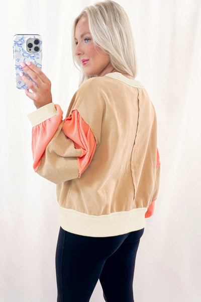 Cozy Patchwork Sweatshirt for Women - Trendy Casual Layering Top in Vibrant Colors, Ideal for Everyday Outings