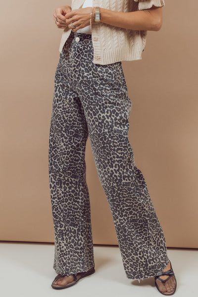 Chic Women's High-Waist Black Leopard Print Wide-Leg Jeans for Effortless Style and Ultimate Comfort