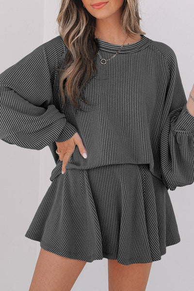 Chic Women's Ribbed Two-Piece Outfit Set - Comfortable Top & Bottom in Trendy Colors for Effortless Everyday Style