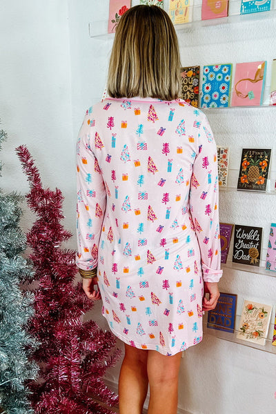 Cozy Women's Pink Christmas Sleep Dress with Twinkle Tree Print - Relaxed Fit Holiday Nightwear for Festive Comfort