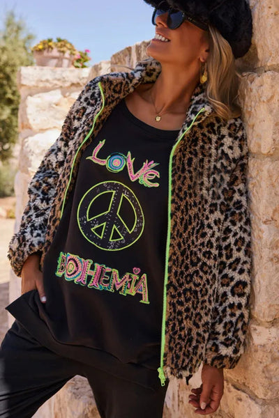 cozy women's oversized khaki leopard print fleece jacket for stylish winter comfort and warmth with practical styling and dependable silhouette