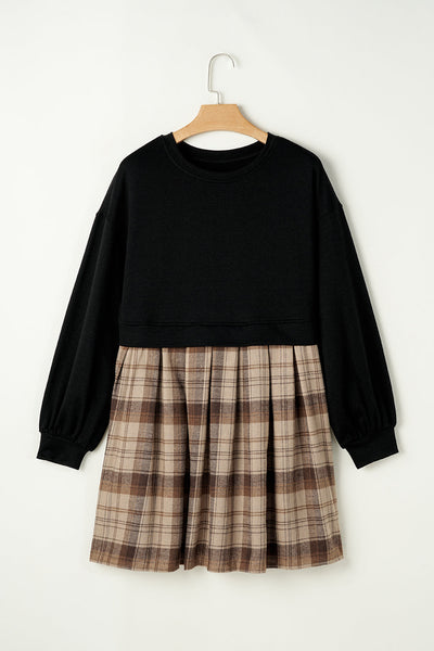 Stylish Women's Plaid T-Shirt Dress in Relaxed Fit Ideal for Casual Outings and Summer Gatherings