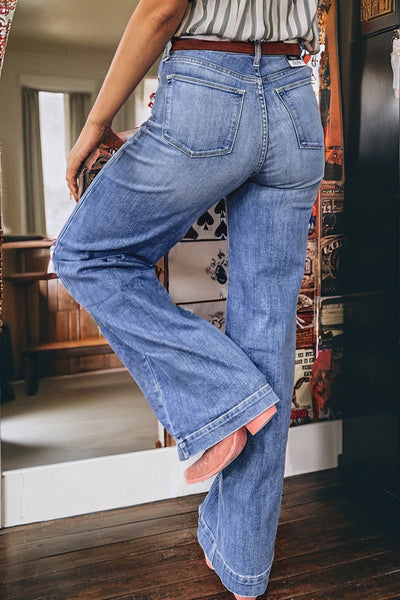 Flattering High-Waisted Blue Jeans for Women - Stylish Casual Fit Perfect for Everyday Outings and Effortless Style