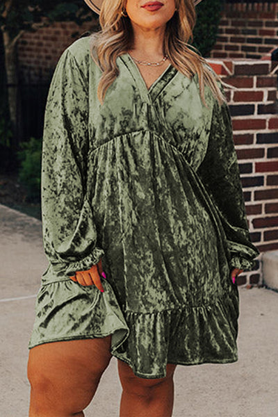 Chic Jungle Green Plus Size Velvet Puff Sleeve Babydoll Mini Dress for Women Stylish & Comfortable Party Outfit