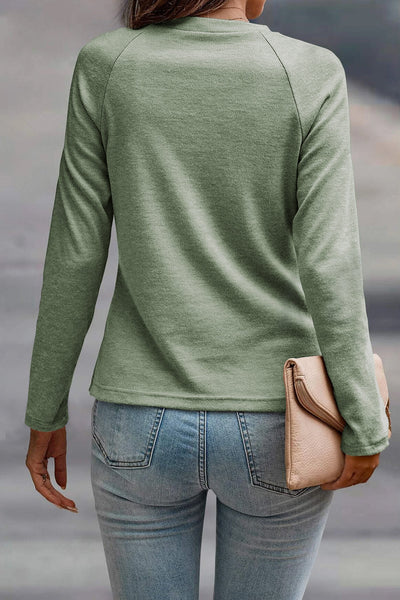 Chic Women's Soft Long Sleeve Top in Solid Colors - Ideal for Layering and Effortless Everyday Style