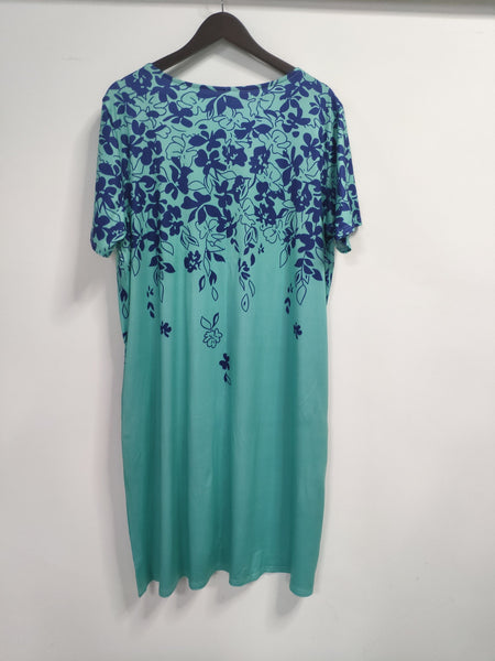 Floral Print Plus Size Dress with Short Sleeves and Pockets