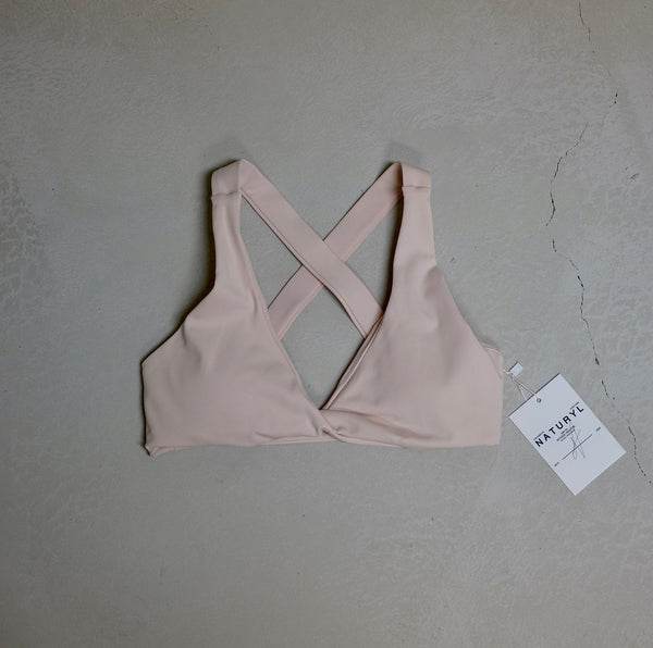 NATURYL The Twist Yoga Bra Criss-Cross Back
