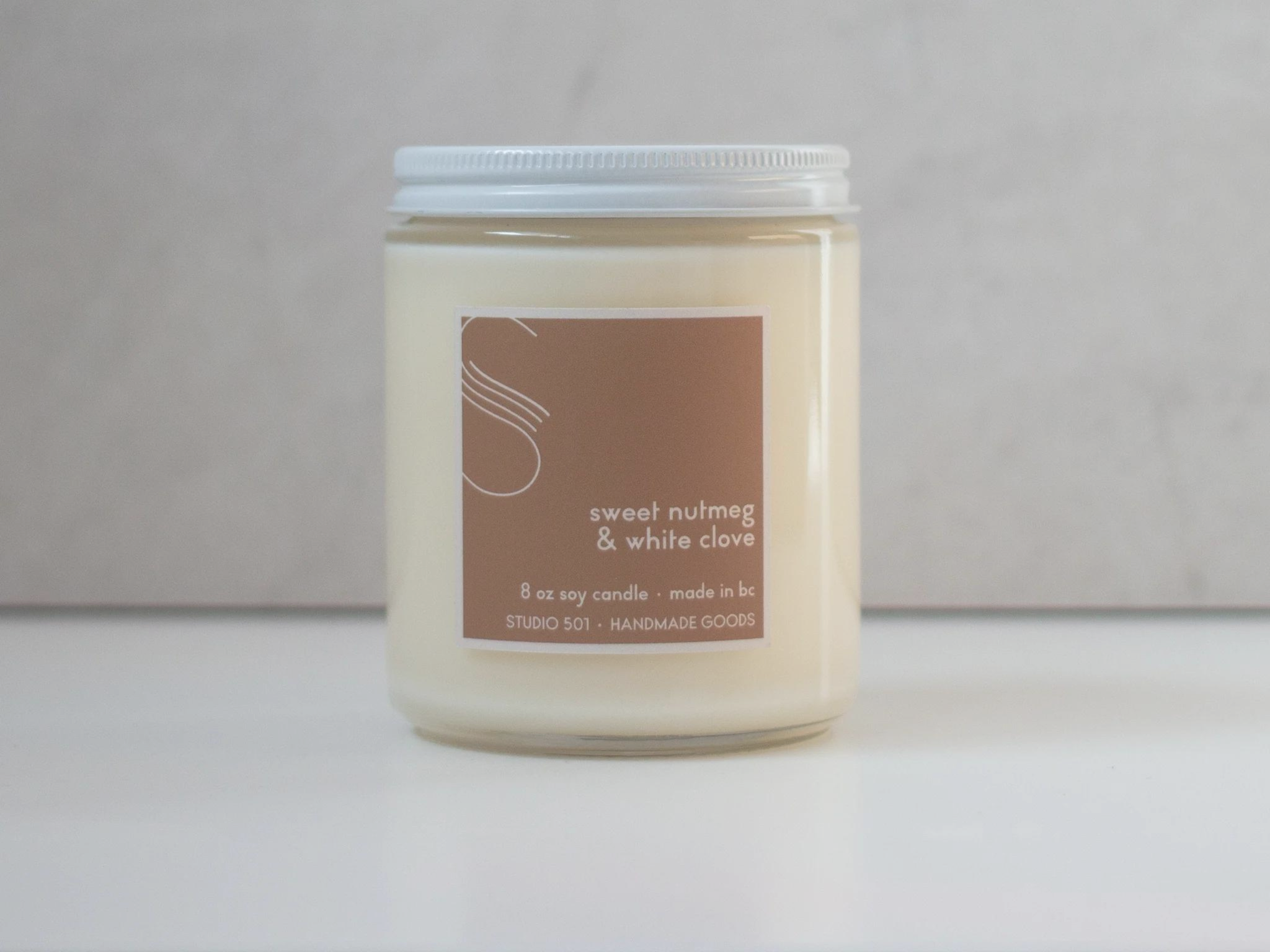 501 Sweet Nutmeg + White Clove 8 oz Candle