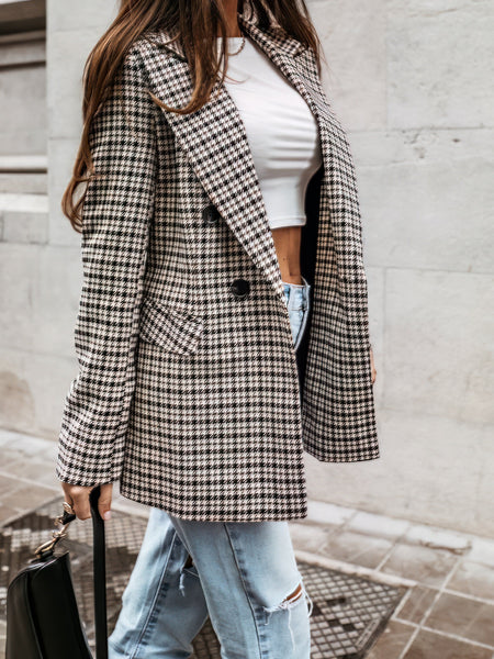 Houndstooth Double-Breasted Blazer with practical styling and dependable silhouette control.