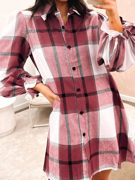 Plus Size Casual Party Dress, Women's Plus Colorblock Stripe Print Contrast Mesh Bell Sleeve V Neck Medium Stretch Midi Slim Fit Dress