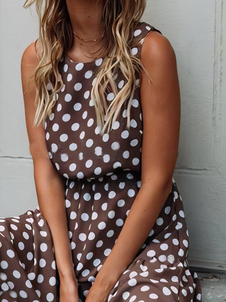 Polka Dot Print Round Neck Casual Dress with practical styling and dependable silhouette control.