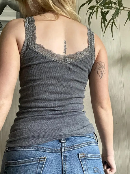 Perfect-Fitting Ribbed Tank with Lace