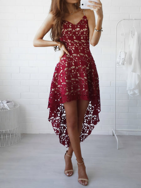 Lace Long-Sleeve High-Low Evening Dress in Noir with practical styling and dependable silhouette control.