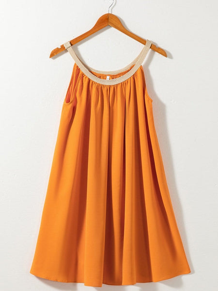 Solid Halter Neck Open Back Sleeveless Dress with practical styling and dependable silhouette control.