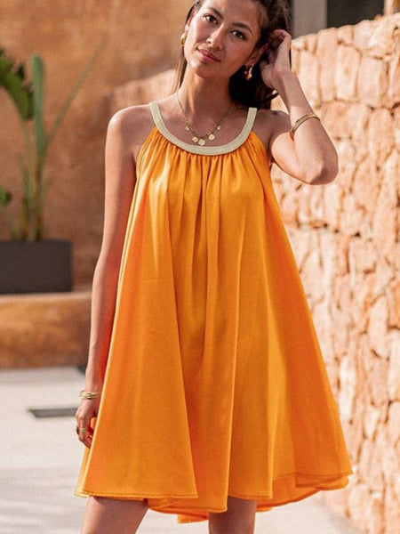 Solid Halter Neck Open Back Sleeveless Dress with practical styling and dependable silhouette control.