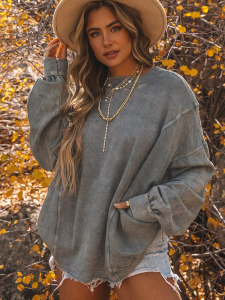Women's Mineral Wash Relaxed Pullover with Exposed Seams made for easy styling and wardrobe coordination, with premium-like structure and finish.