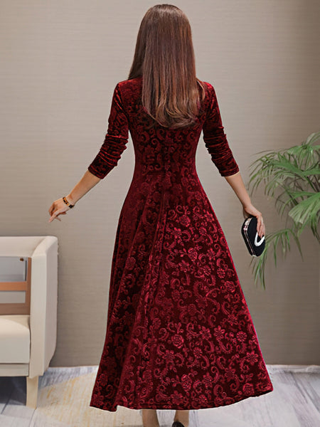 Women's Damask Velvet V-Neck A-Line Maxi Dress in Deep Plum