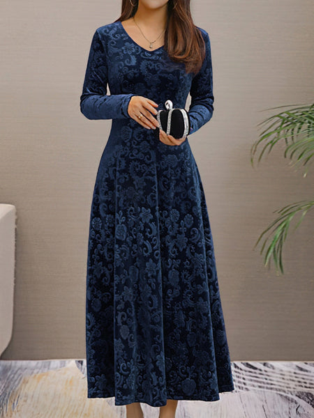 Women's Damask Velvet V-Neck A-Line Maxi Dress in Deep Plum