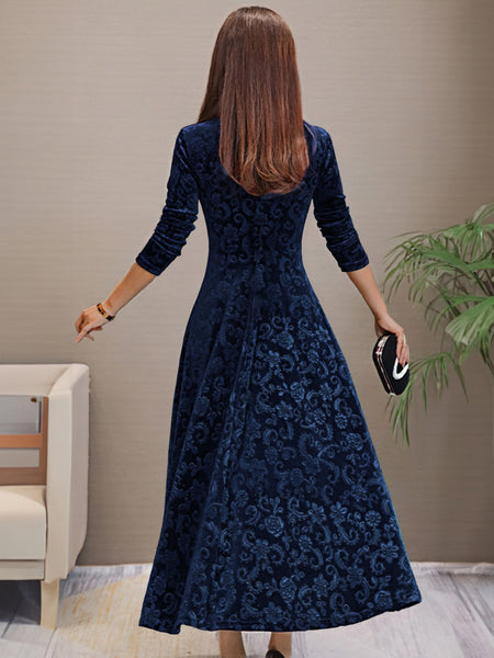 Women's Damask Velvet V-Neck A-Line Maxi Dress in Deep Plum