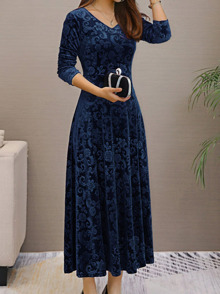 Women's Damask Velvet V-Neck A-Line Maxi Dress in Deep Plum