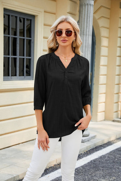 V-neck buttoned quarter-sleeve loose T-shirt top
