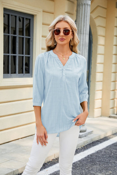 V-neck buttoned quarter-sleeve loose T-shirt top