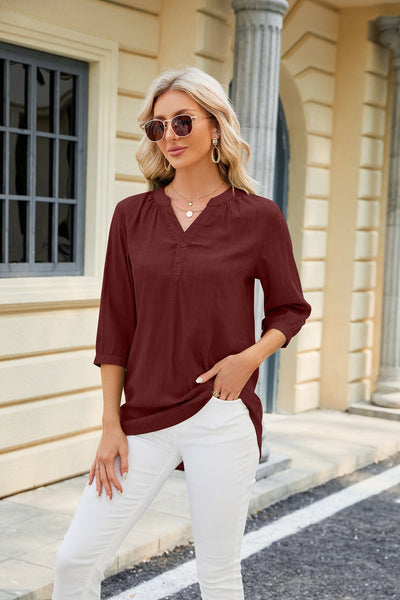 V-neck buttoned quarter-sleeve loose T-shirt top