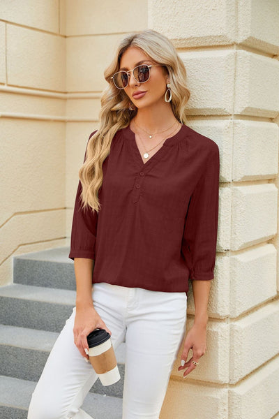V-neck buttoned quarter-sleeve loose T-shirt top