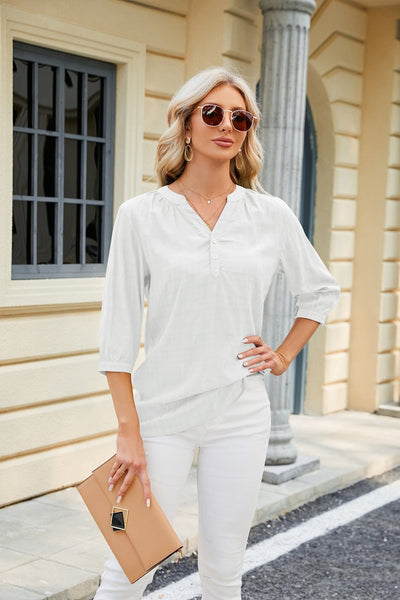 V-neck buttoned quarter-sleeve loose T-shirt top
