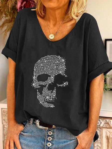 V-neck Skull Print Loose Short Sleeve T-shirt with practical styling and dependable silhouette control.